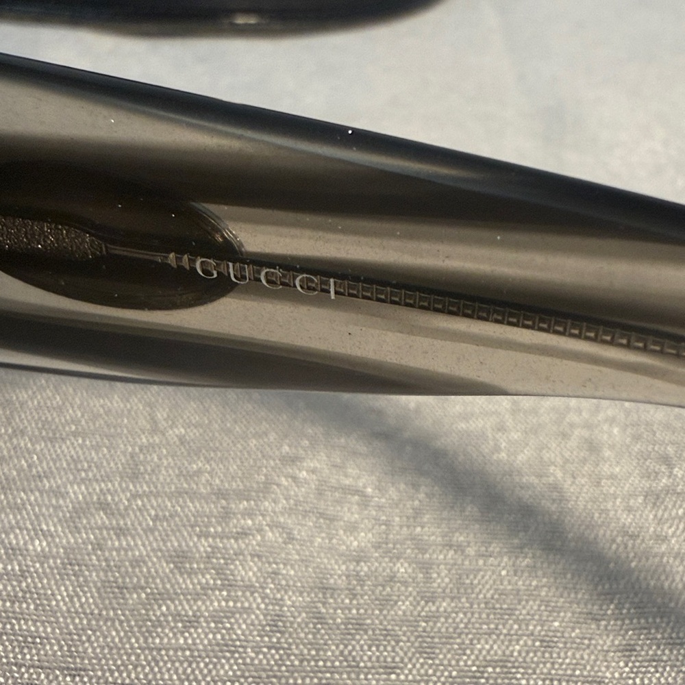 Gucci Black and Gray Women's Sunglasses - Picture 4 of 7